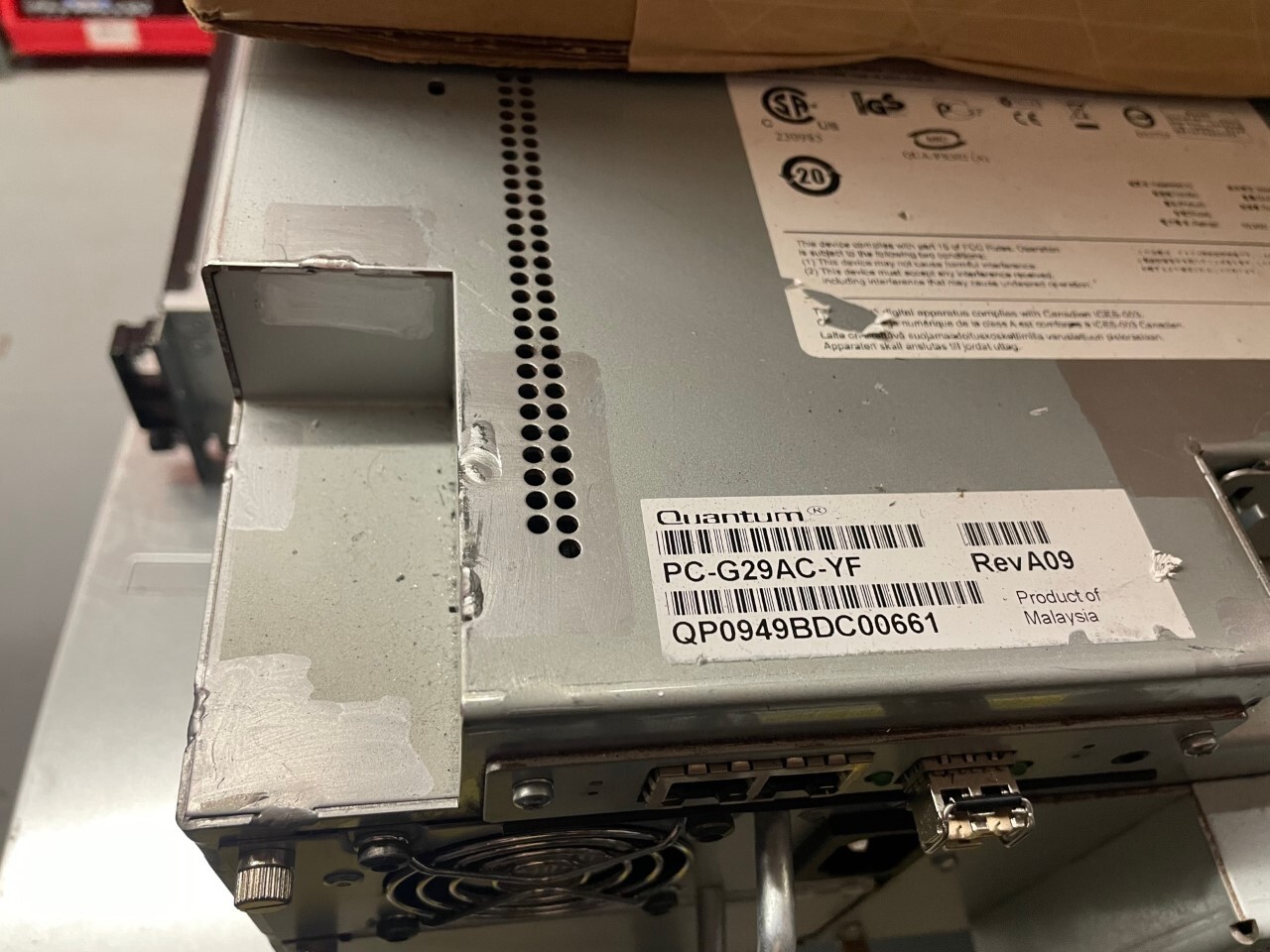 PC-G29AC-YF QUANTUM SCALAR 50 WITH 2 X LTO4 FC PC-KUGQC-YF
