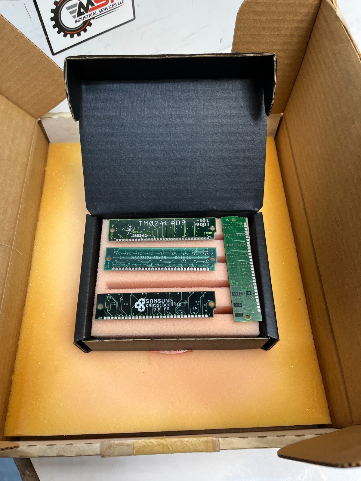 Sun Microsystems, Samsung Micro Chips 501-1739, F501-1739-01, TM024EAD9 (4 items