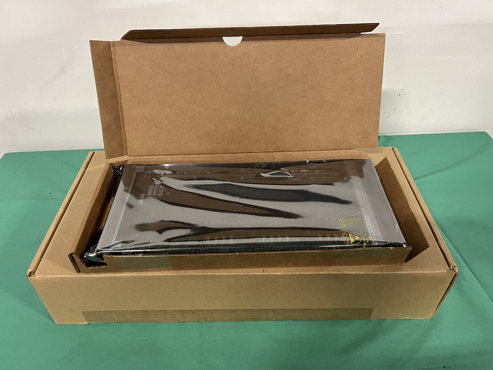 Brocade NI-X-16-8-HSF High-speed Switch Fabric Module