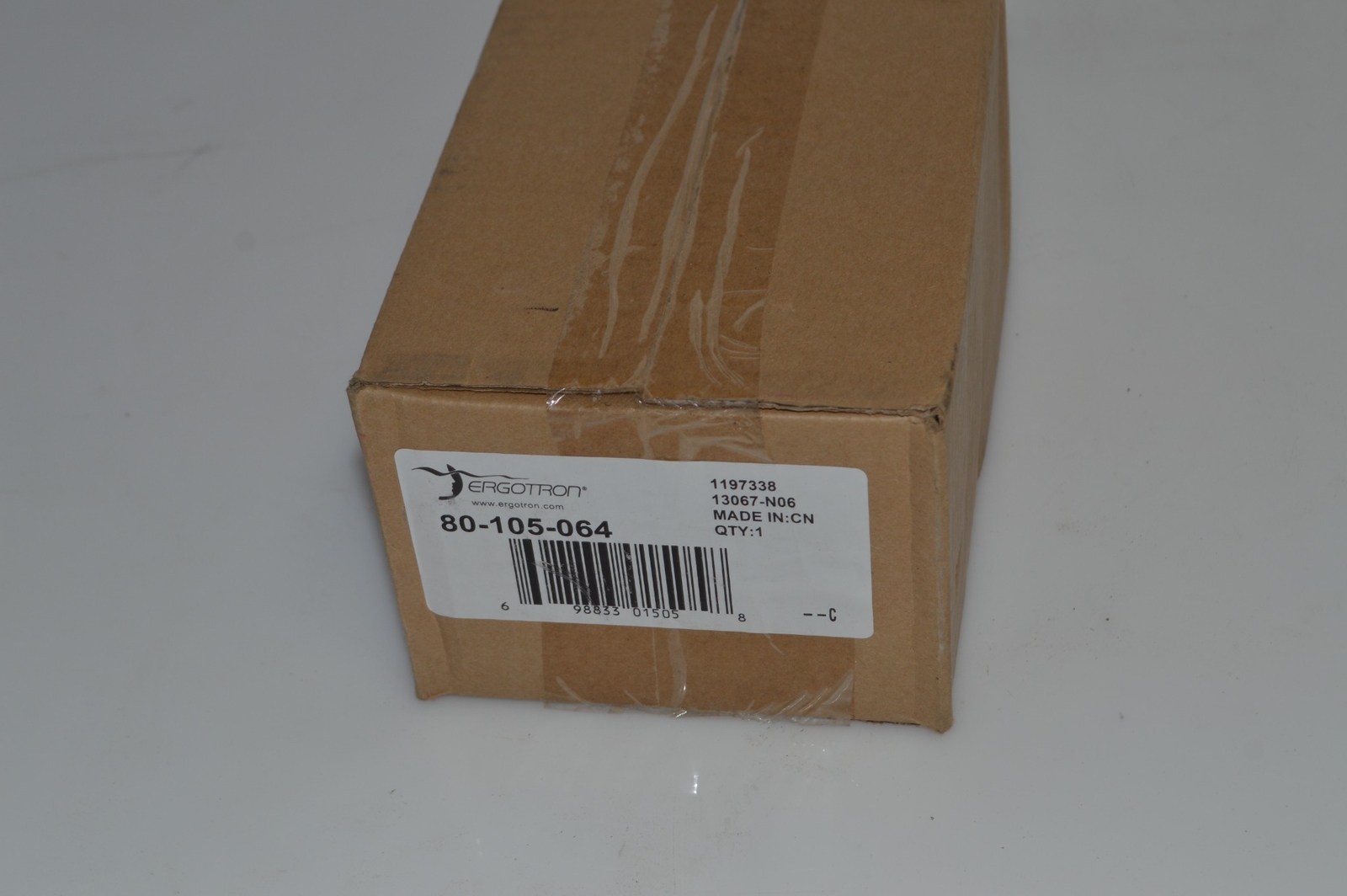 ^^ ERGOTRON 80-105-064 UNIVERSAL CUP HOLDER-- NEW IN BOX (PTN12)