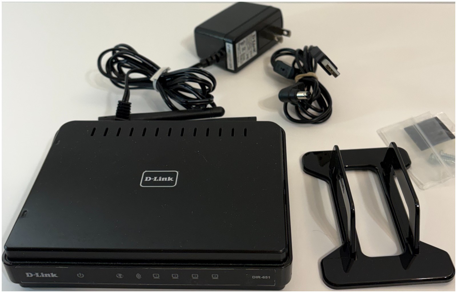 D-Link DIR-651 Broadband Modem Internet Connection with Adapter DIR-651A1