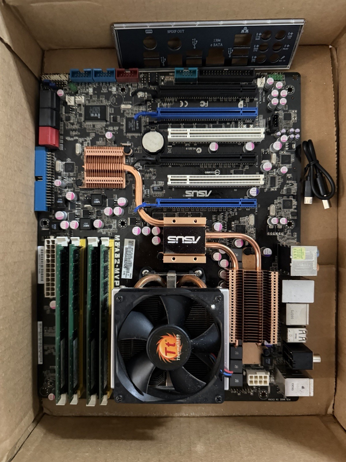 ASUS M2A32-MVP ATX Socket AM2 DDR2 Motherboard 4 Slots PCIe x16