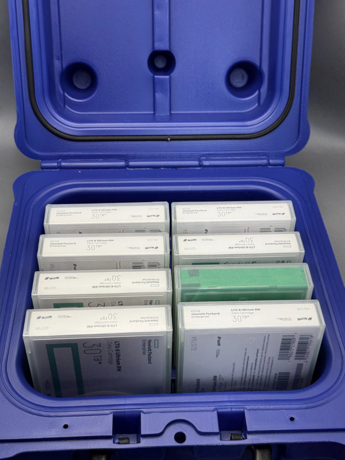 Lot of 8 HPE LTO-8 Ultrium 30TB RW Data Tape Cartridges Q2078A w/ Turtle Case