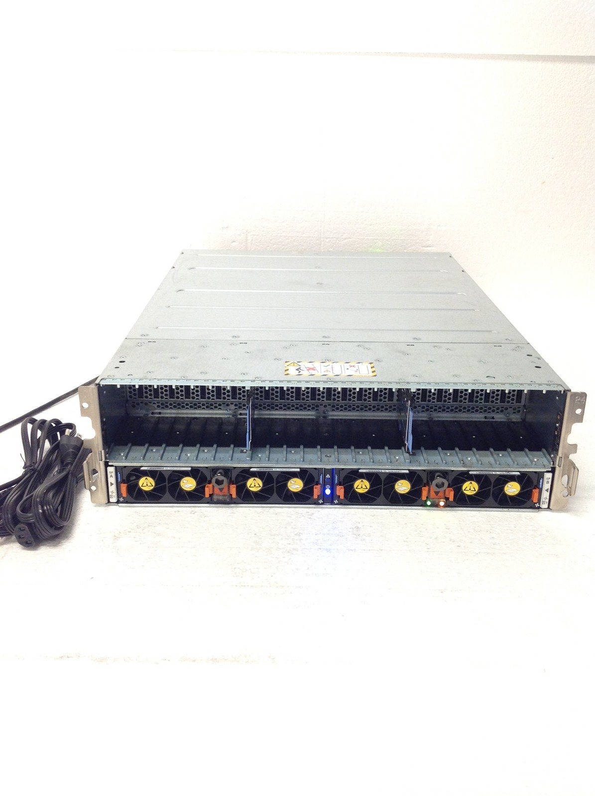 EMC JTFR-2 25-Bay SAS Storage Array w/ 4x SLIC12 Modules, 2x 303-129-101B Module