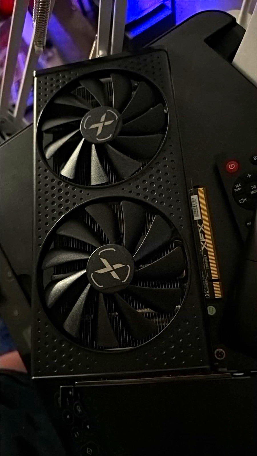 XFX Speedster SWFT 210 AMD Radeon RX 7600 8GB PCIe Dual Fan Heatsink