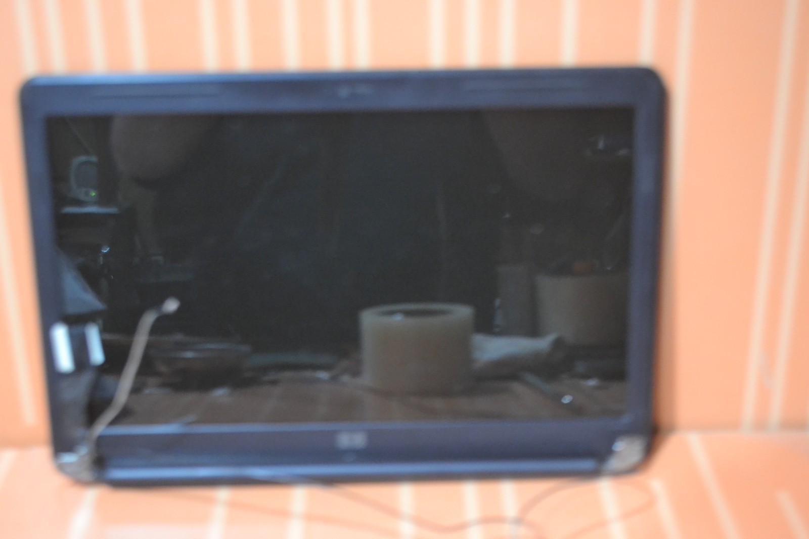 HP G60 Series Laptop Parts: Top With Screen, bezel, cover, hinges and more