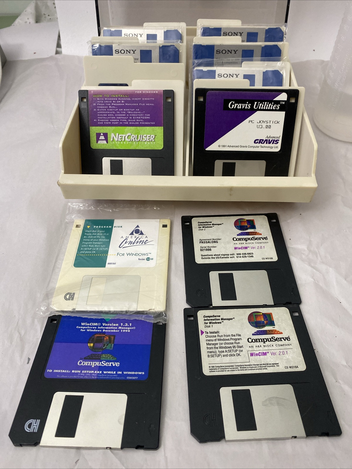 Lot Floppy Disk Storage, Software America Online AOL Compuserve 2.0… V8