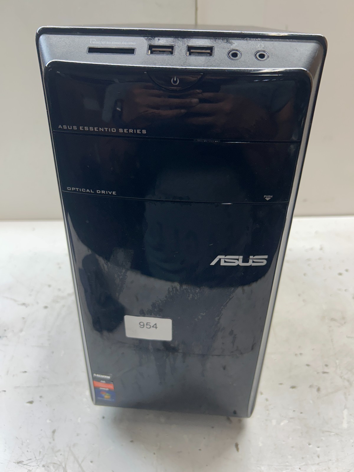 ASUS Essentio Desktop AS CM1740 AMD A6-3600 2100MHz 4GB NO HDD