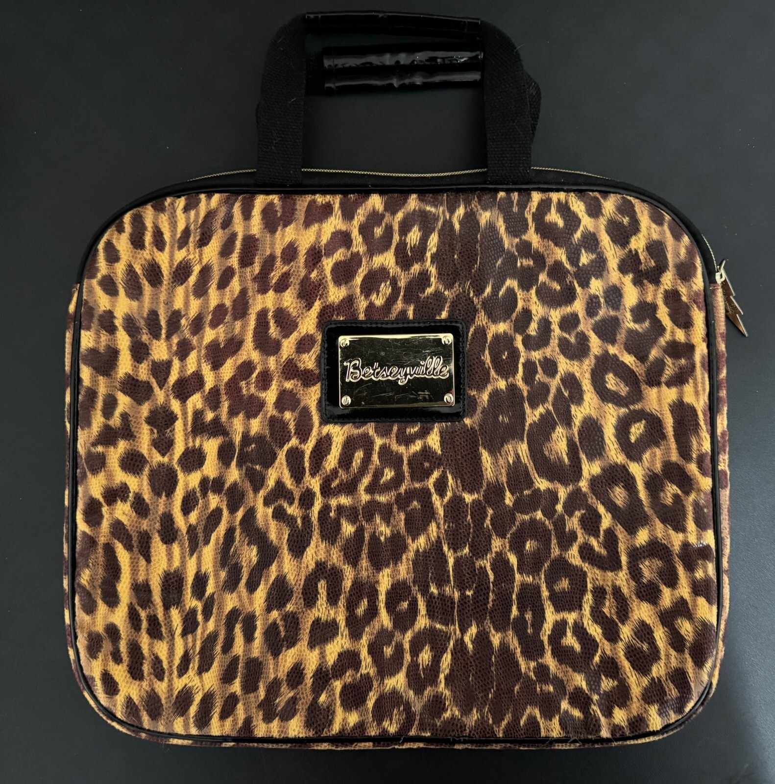 Betseyville Shiny Snake Brown Leopard Print Padded XL Laptop Carry Bag EUC