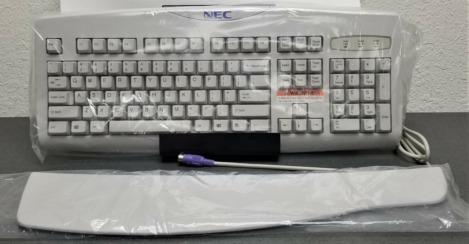 Vintage NEC Computer Systems Division 104 Key  KB-8963  229-00012
