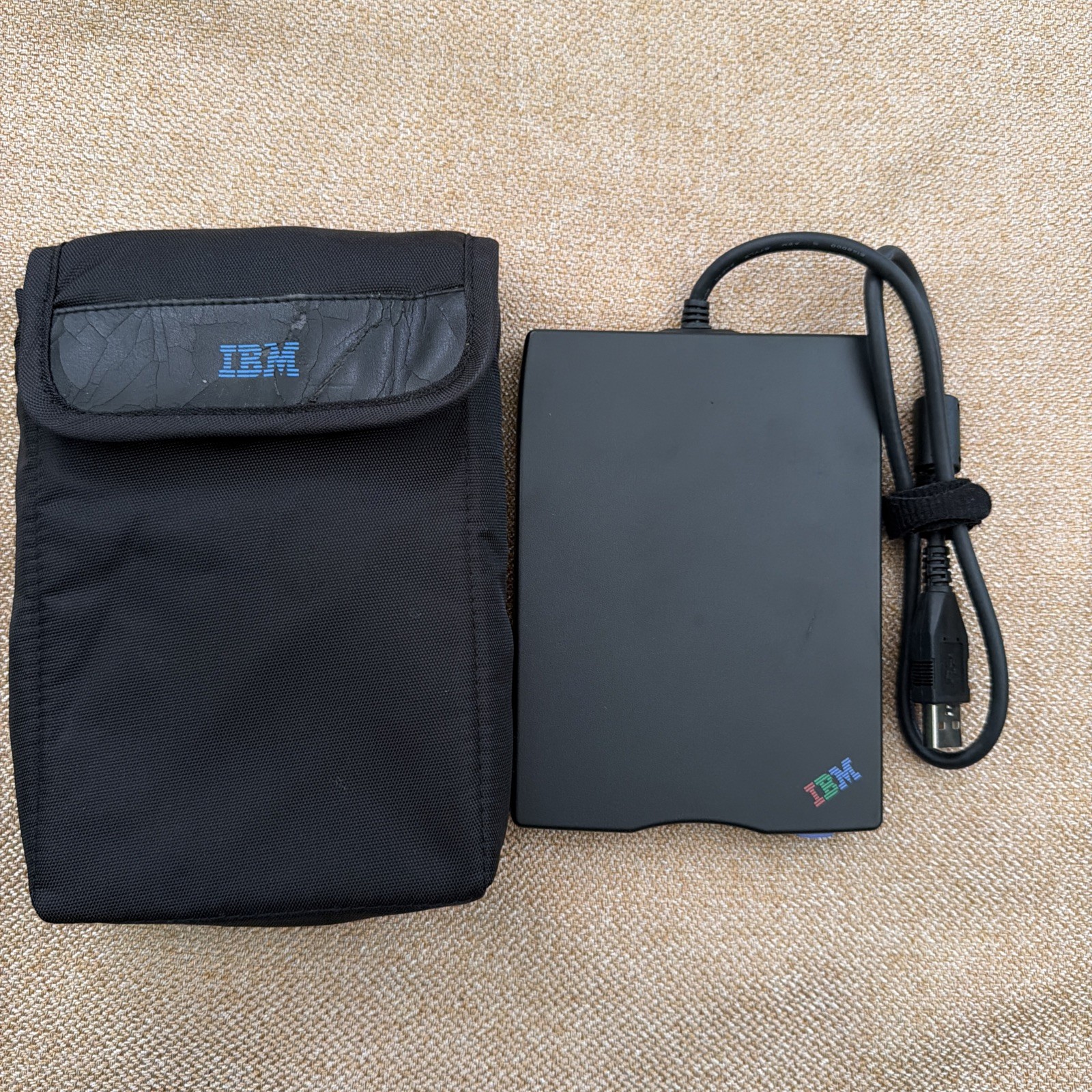 IBM Thinkpad USB Portable Diskette Drive External 3.5” FD-05PUB (19308803-19)