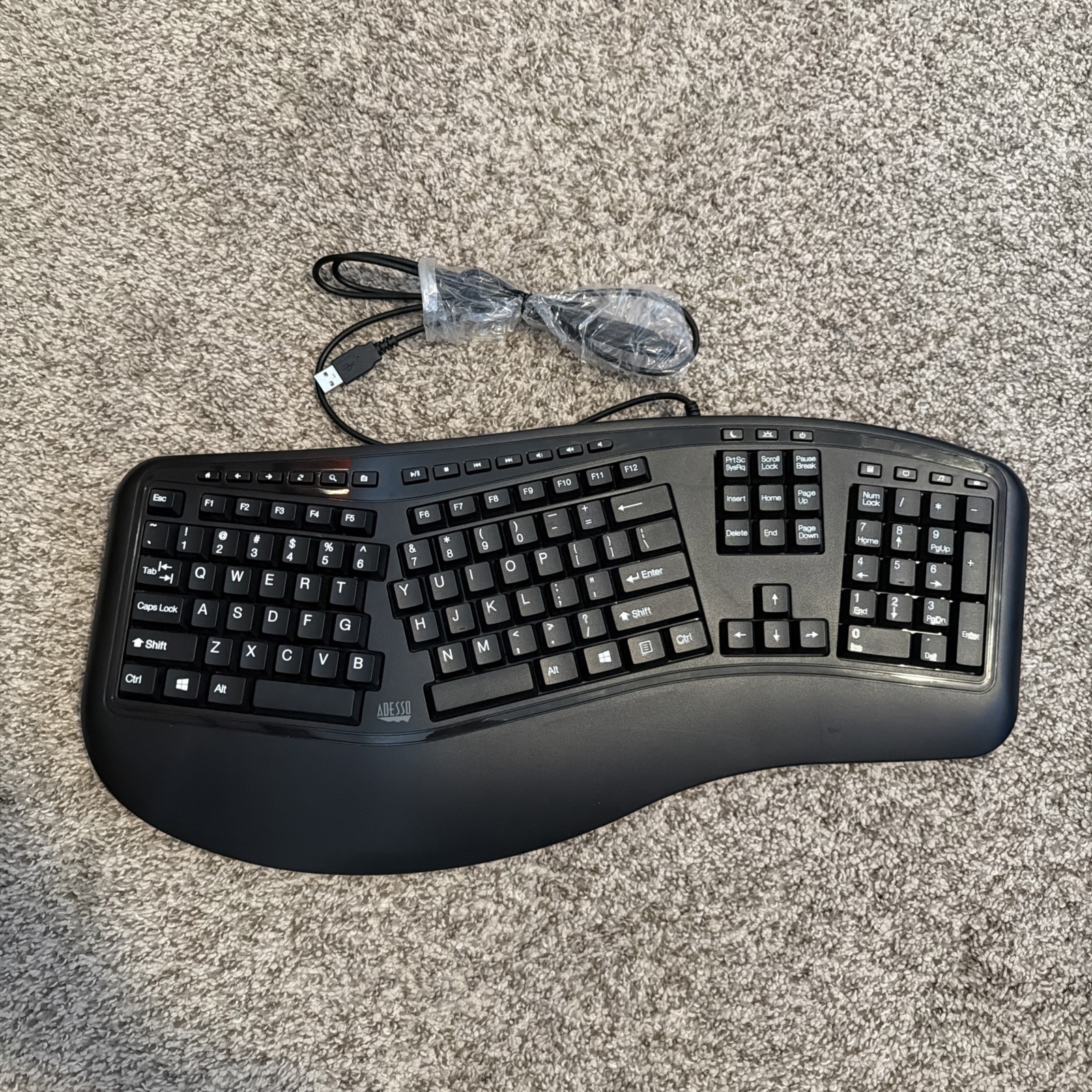 Adesso Desktop Ergonomic Split Wired Keyboard AKB-150UB - TESTED
