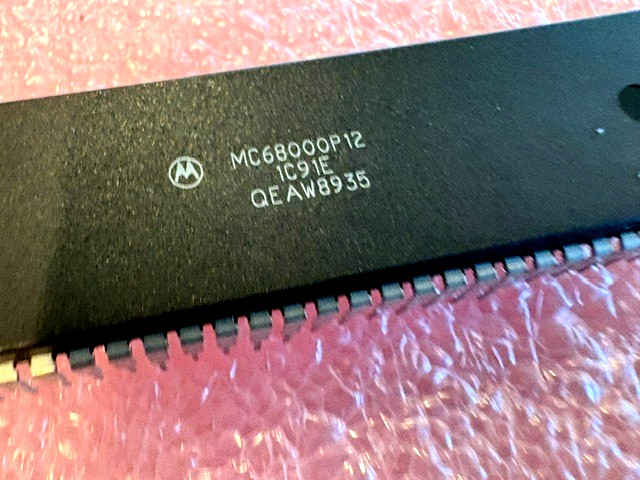 5pc MC68000P12 CPU Motorola Commodore