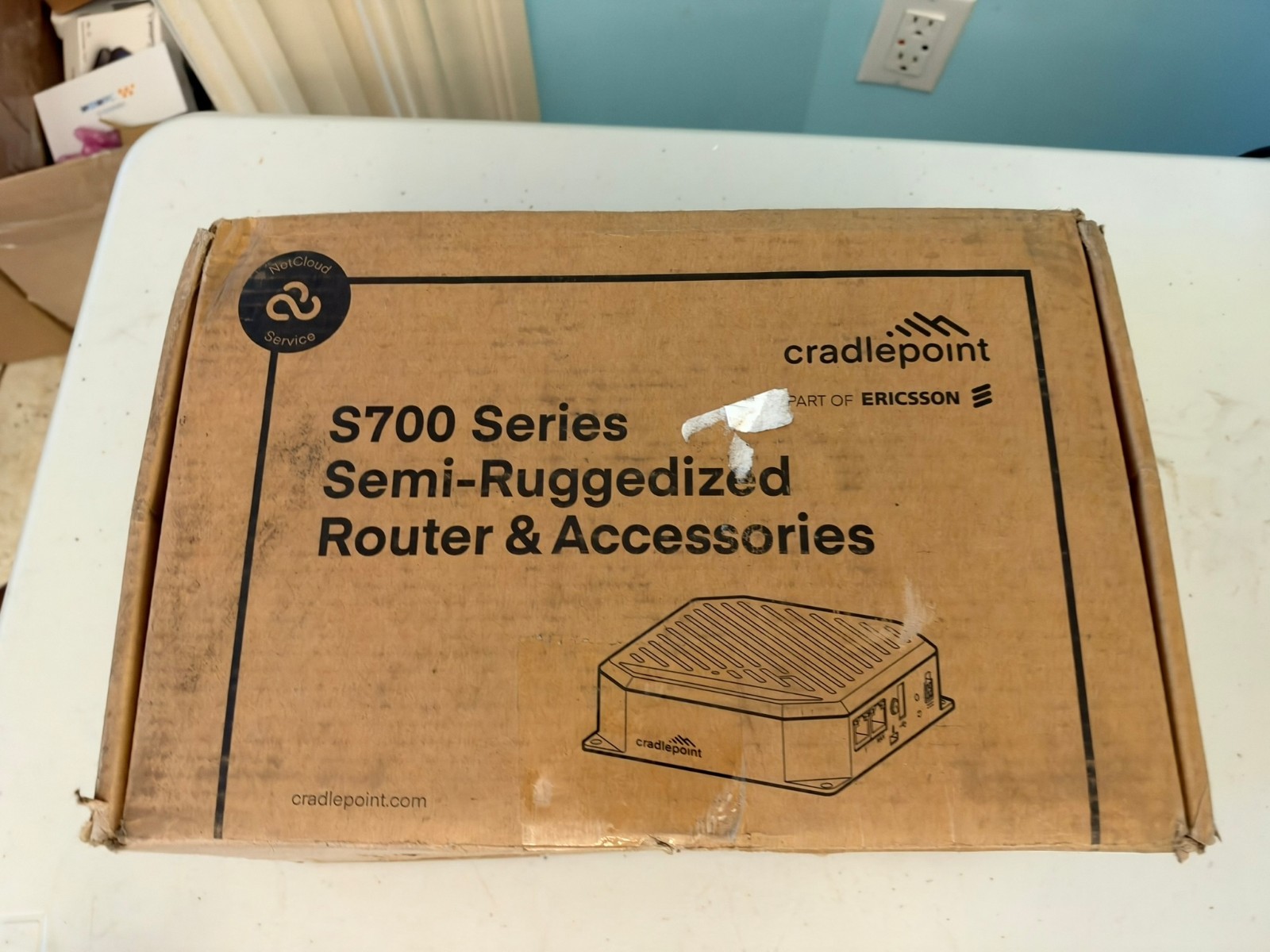 Cradlepoint S700 Series Semi-Ruggedized Router & Accessories Open Box
