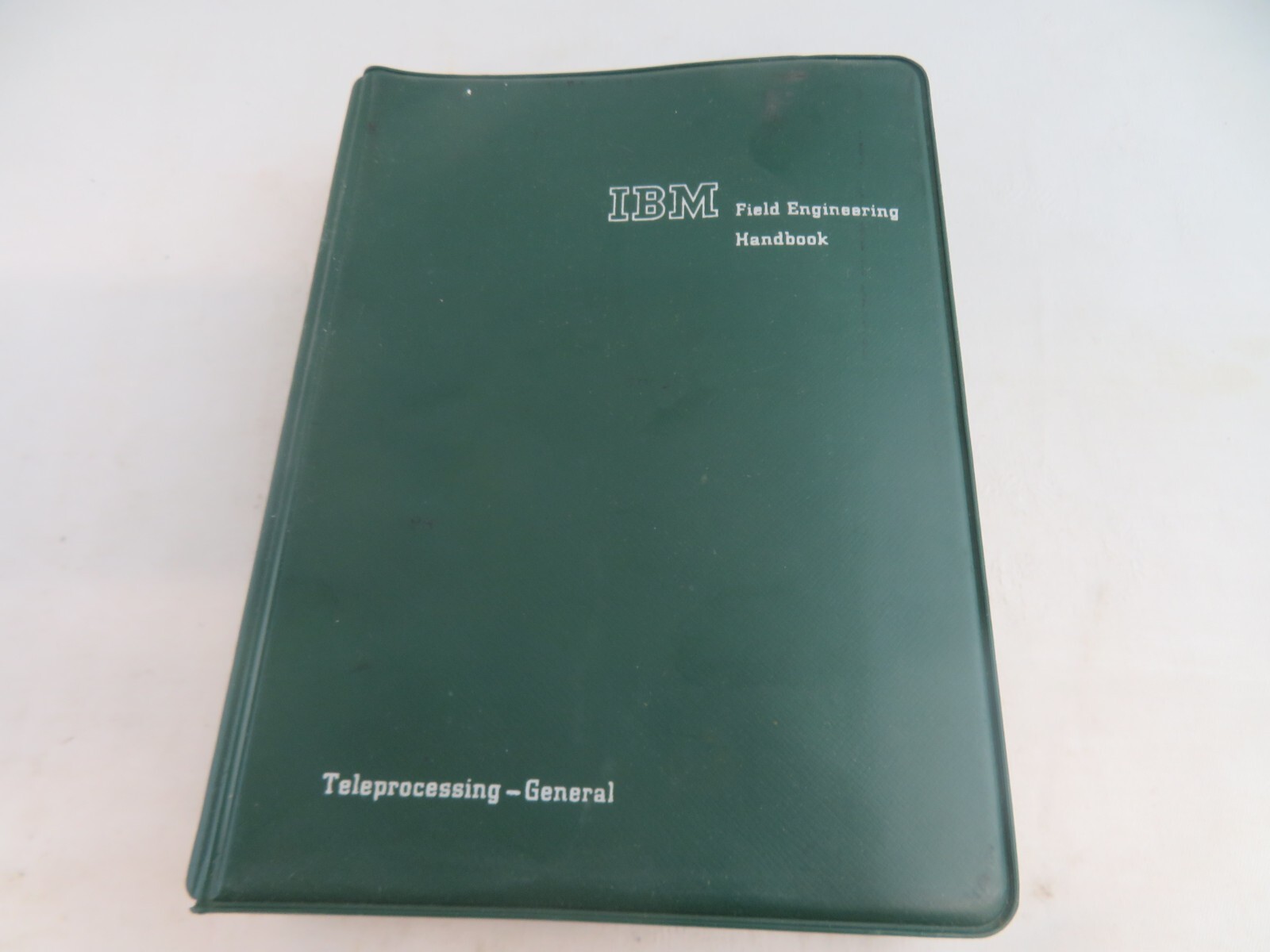 Vintage 1985 IBM Field Engineering Handbook 5666-301