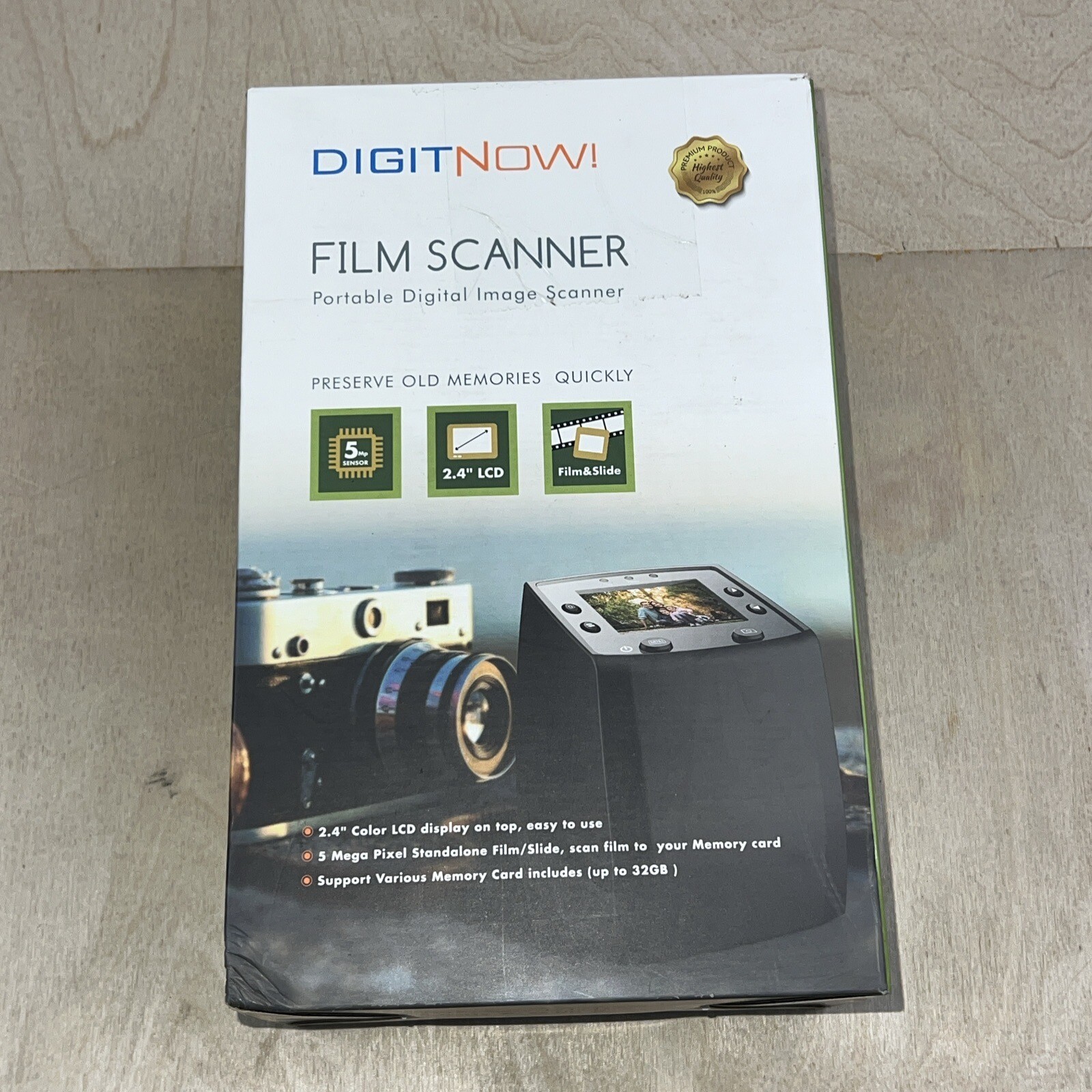 DIGITNOW Black 128MB Memory 2.4 Inch LCD Screen 22MP All-in-1 Film Slide Scanner