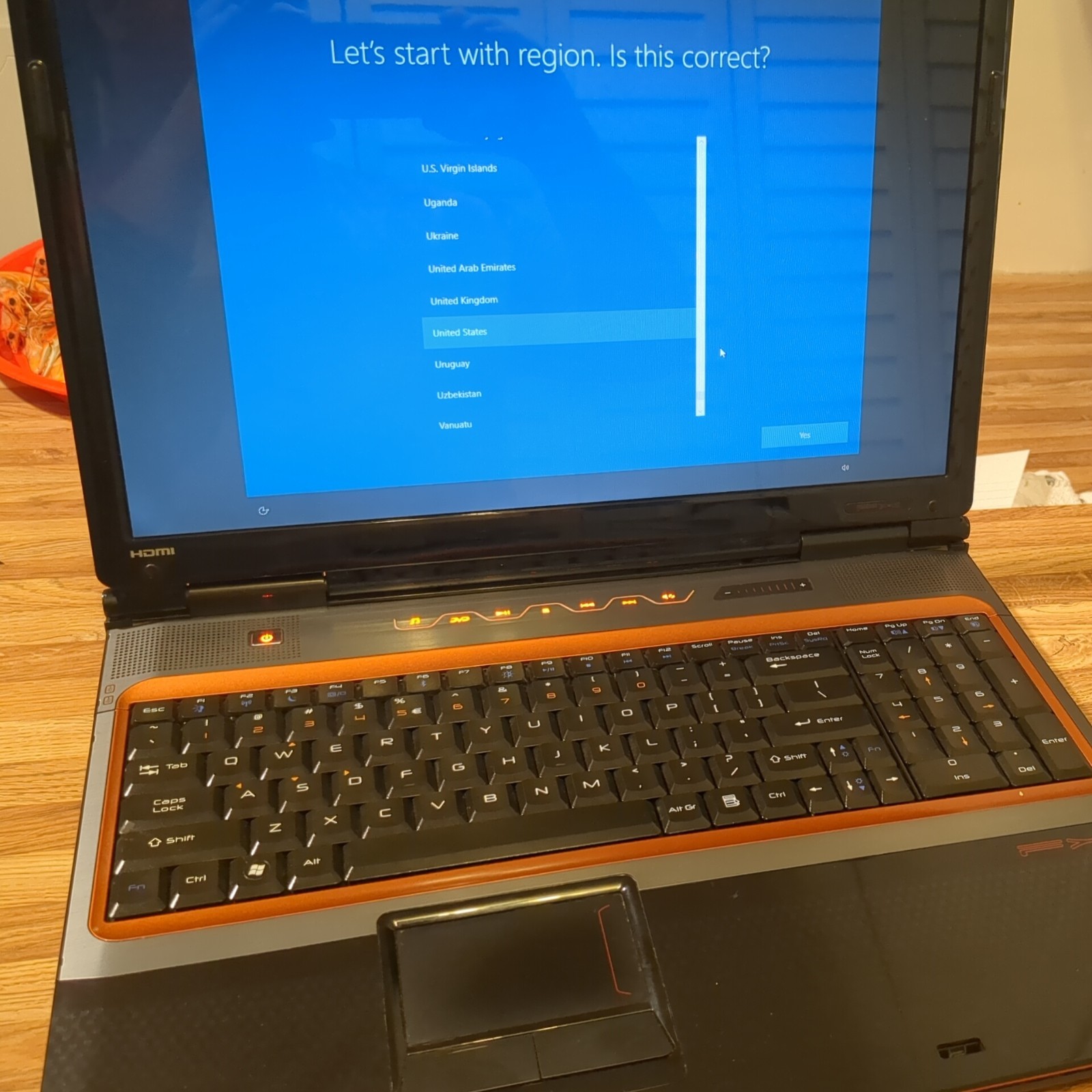 Gateway MS2252 FX 17" Intel C2D P8400 2.26GHz 4GB RAM with HDD. NVIDIA GPU