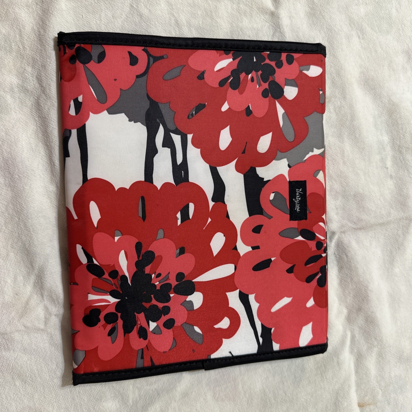 Thirty One Black RED Floral Tote a Tablet Case iPad 9x7 With Pockets & Paper