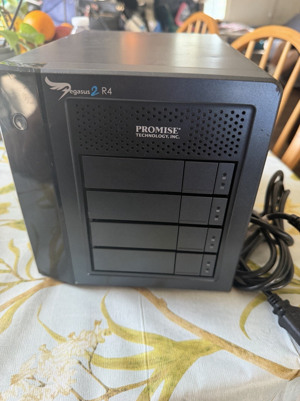 Promise Technology Pegasus2 R4 4Bay Thunderbolt 2 RAID Storage Array 6TB G2U