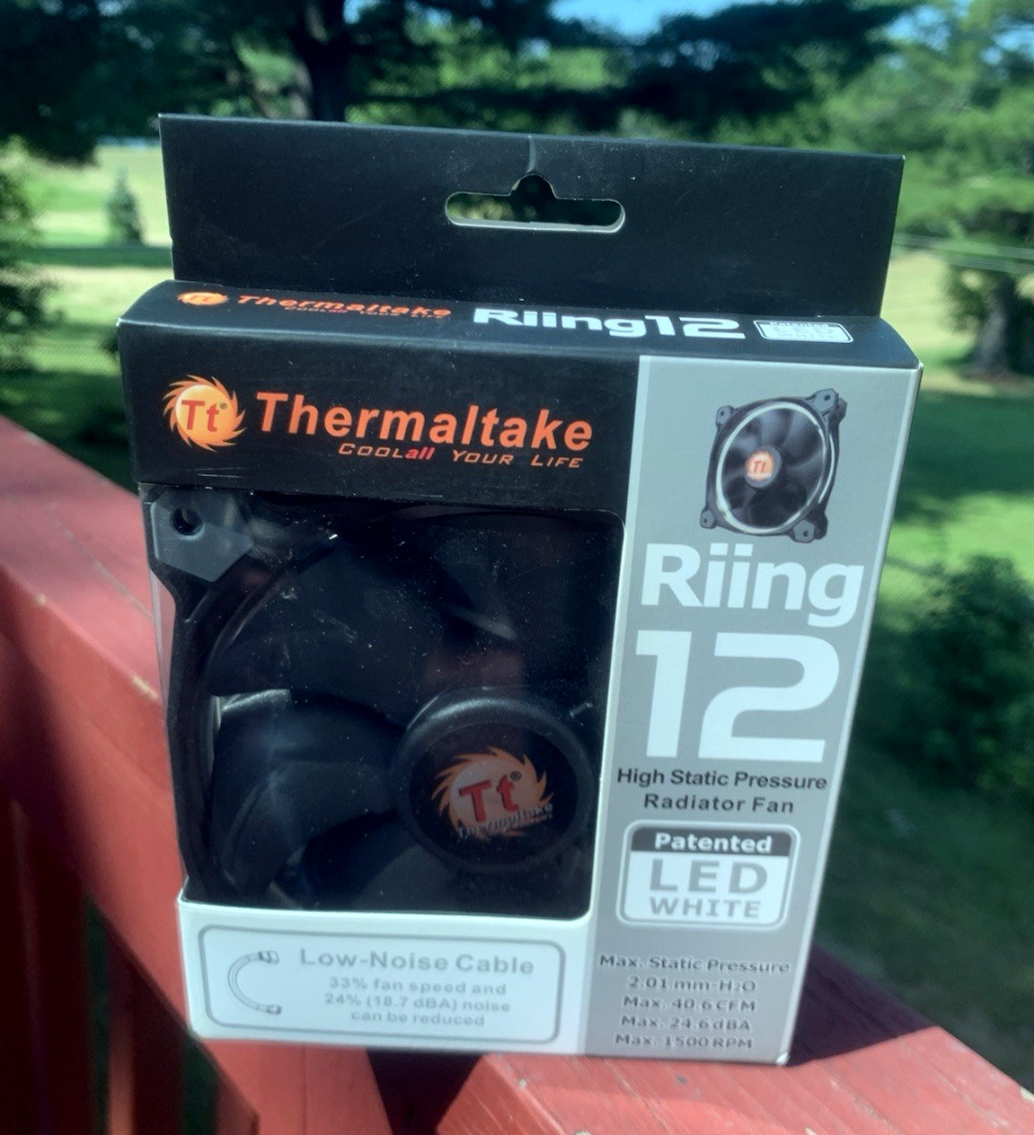 Thermaltake Riing 12 LED case computer Fan CL-F038-PL12WT-A  