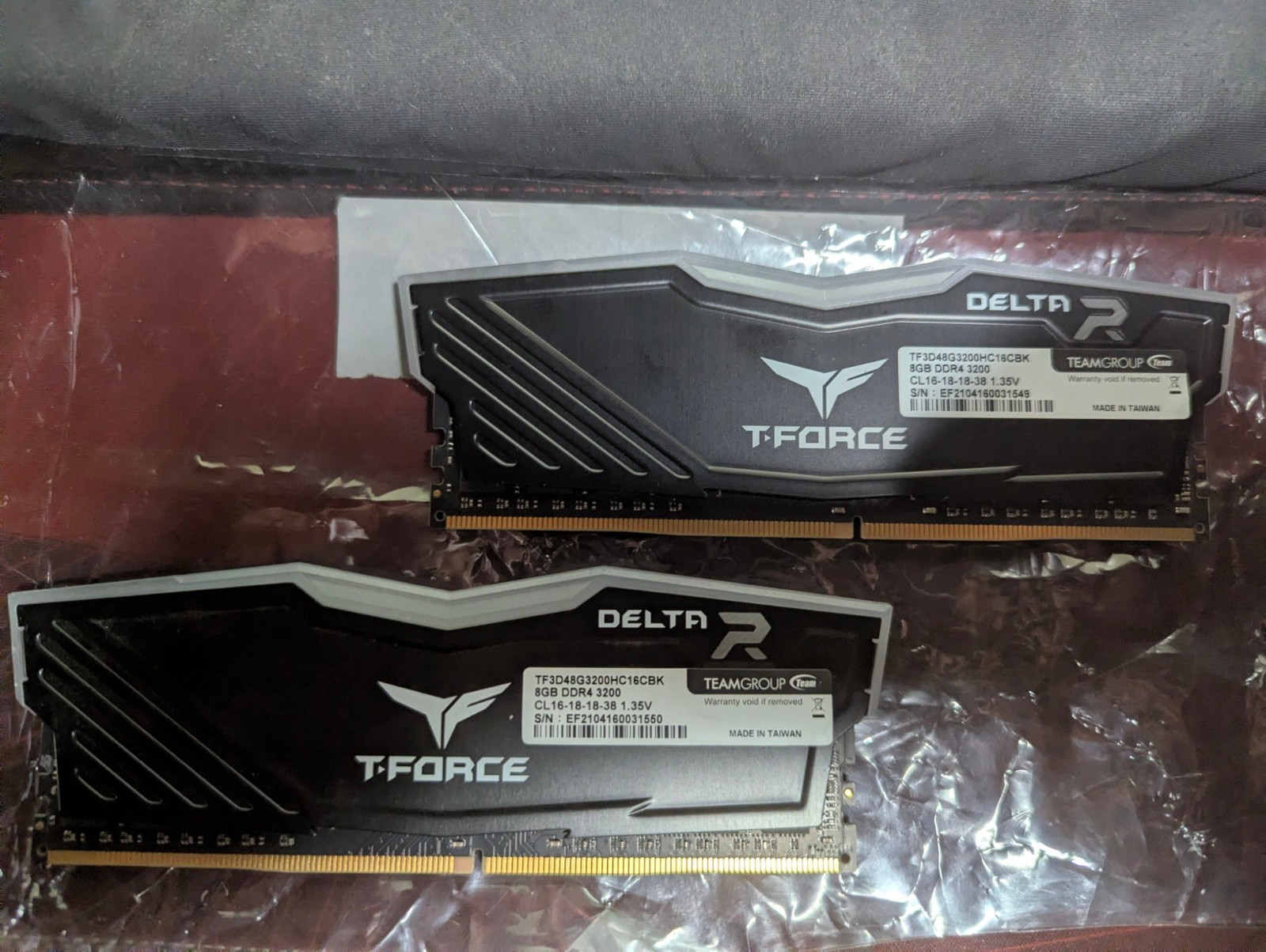 TeamGroup T-Force Delta R 16GB (8GBx2) DDR4 RAM 3200MHz (TF3D48G3200HC16CBK)