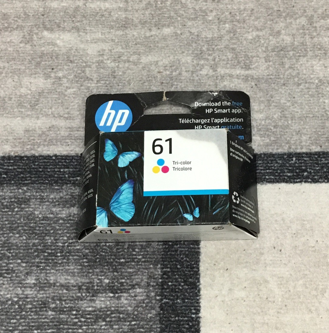 HP 61 (CH562WN#140) Tri-Color Ink Cartridge Dec/25+NEW C