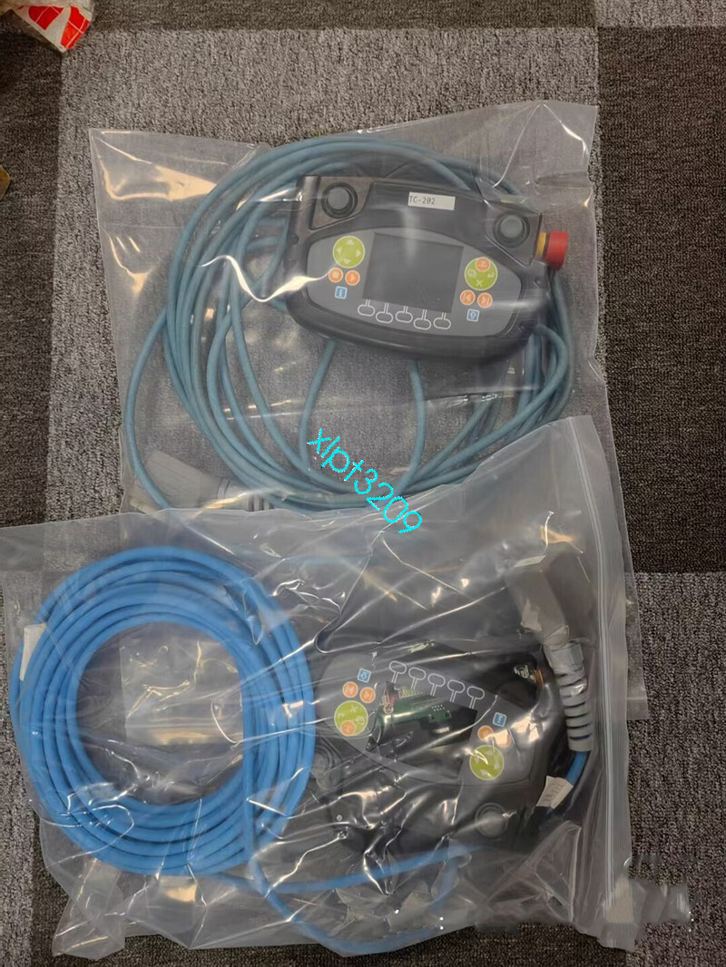 1PC NEW ABB spraying robot teaching pendant 3HNA024941-001 FedEx or DHL