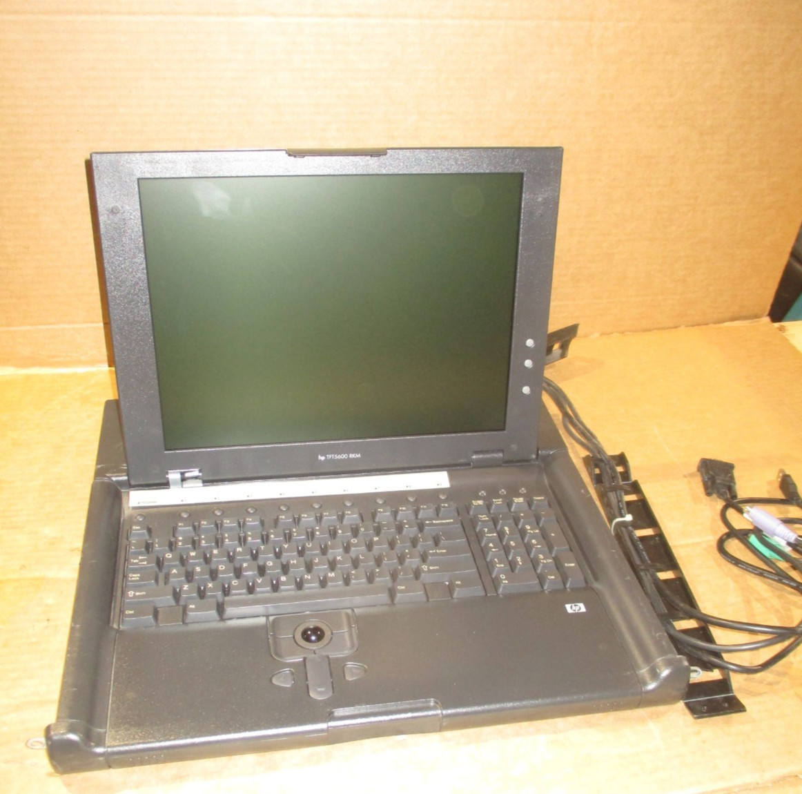 HP TFT5600 RKM Compaq 15" KVM 1U Rackmount Monitor w/cables