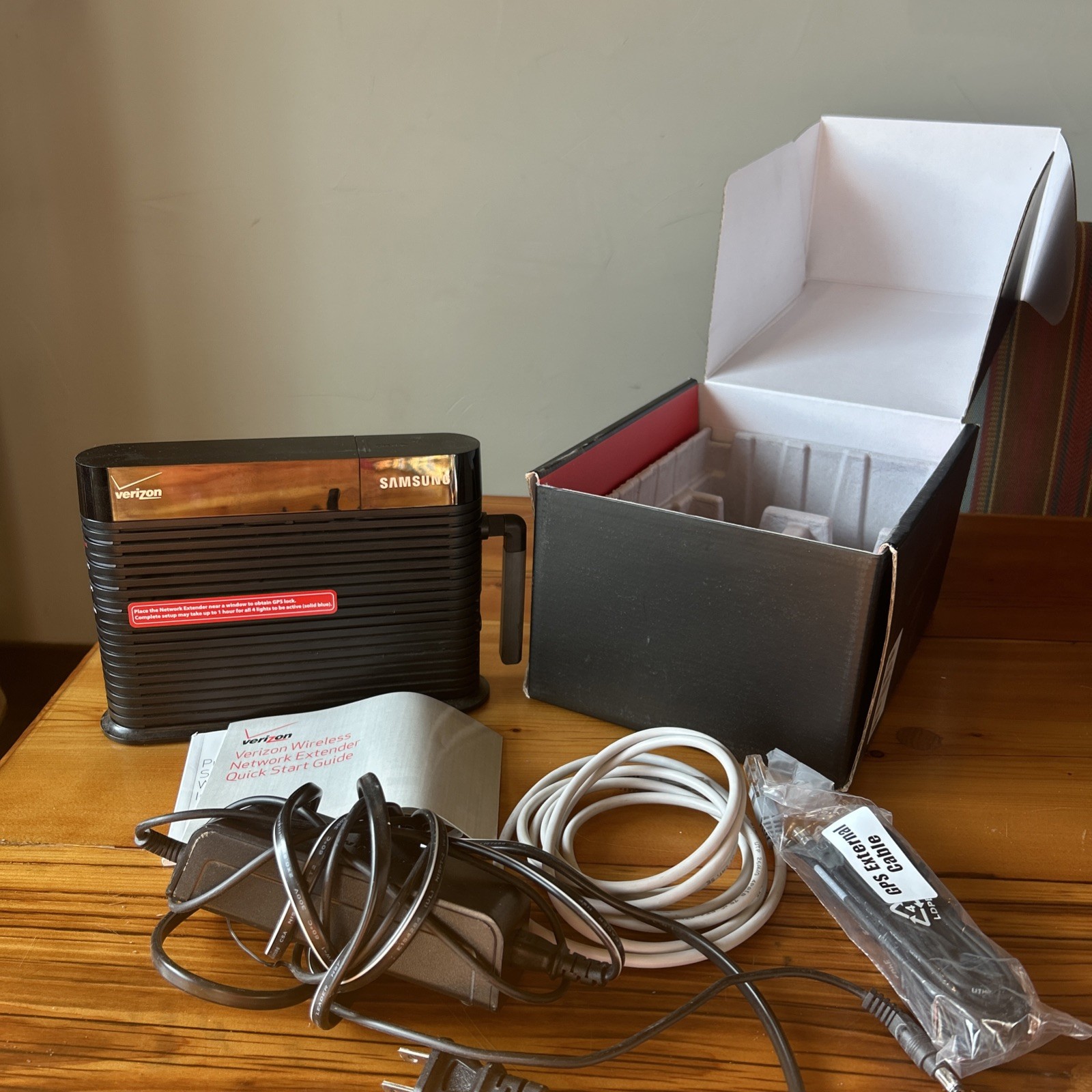 Samsung SCS-2U01 Verizon Network Extender Complete Kit LIGHTLY USED/OPEN BOX 3G
