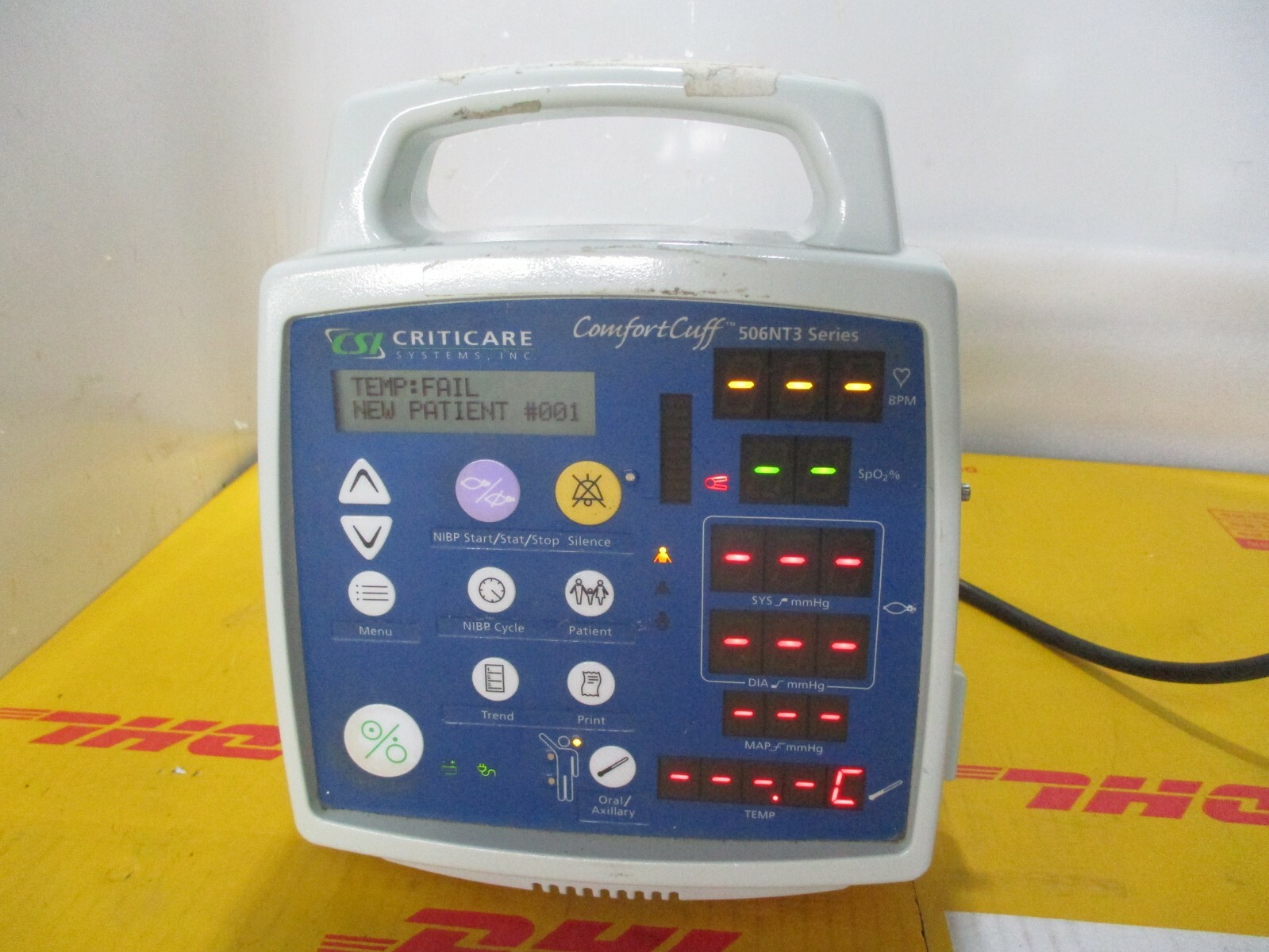 CRITICARE 506NT3 SERIES 506N3 COMFORT CUFF PATIENT Monitor