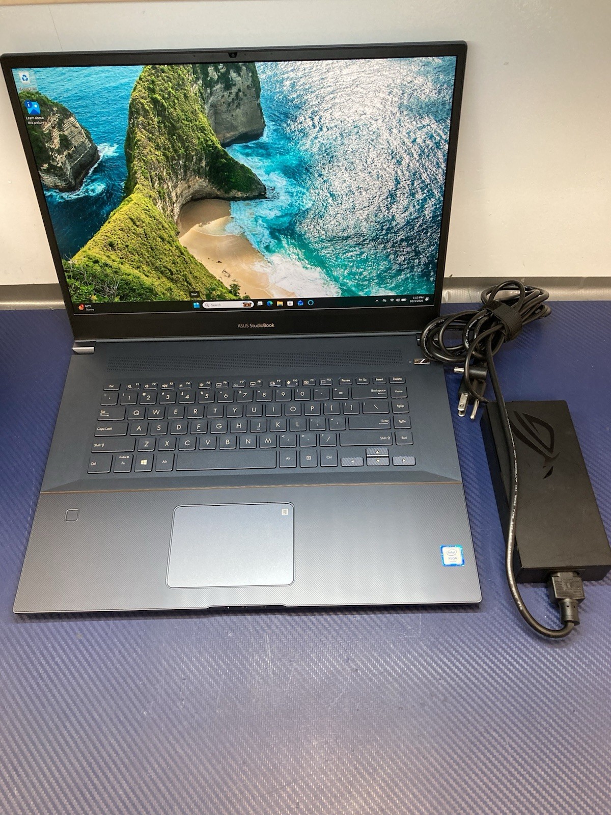 Asus ProArt StudioBook W700G3T 17" Xeon E-2276M 32GB RAM 2TB SSD RTX3000 6GB
