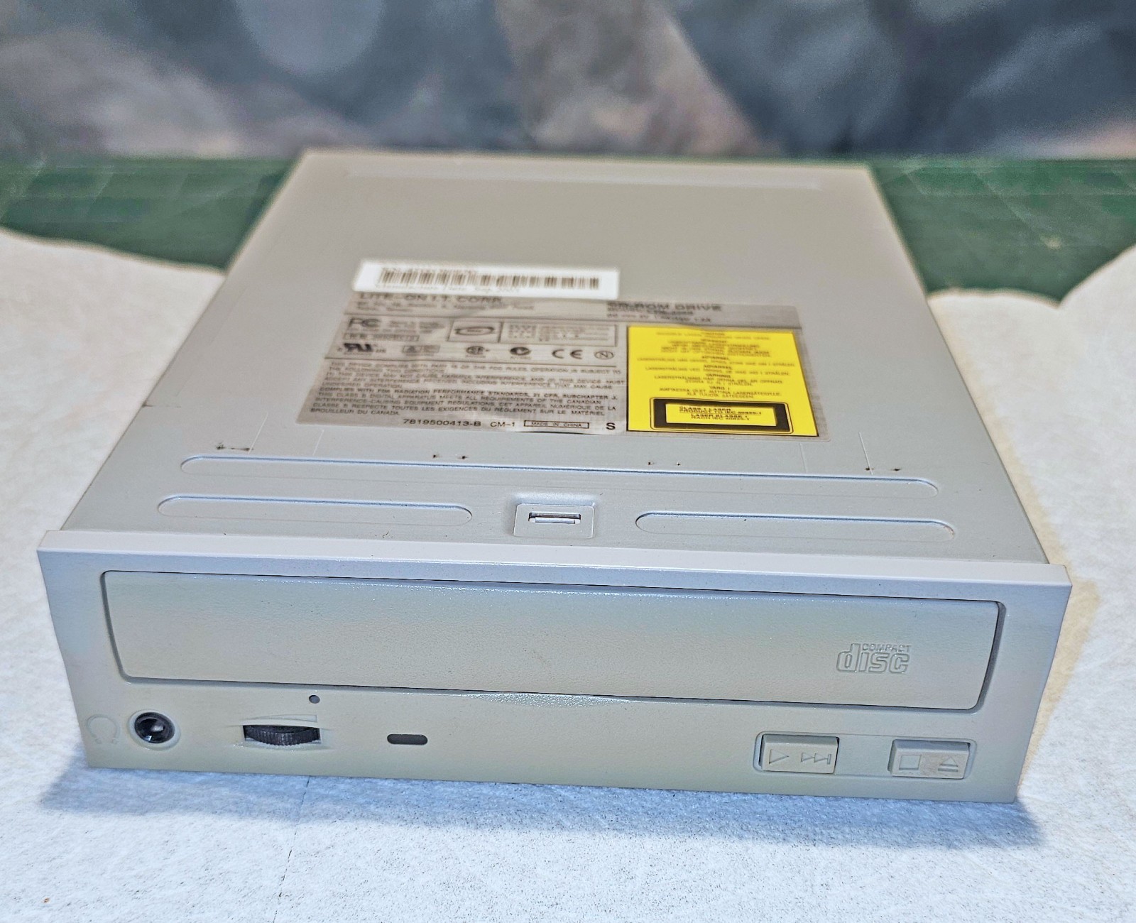 Lite-On I.T. CD-ROM Drive Model LTN-526S