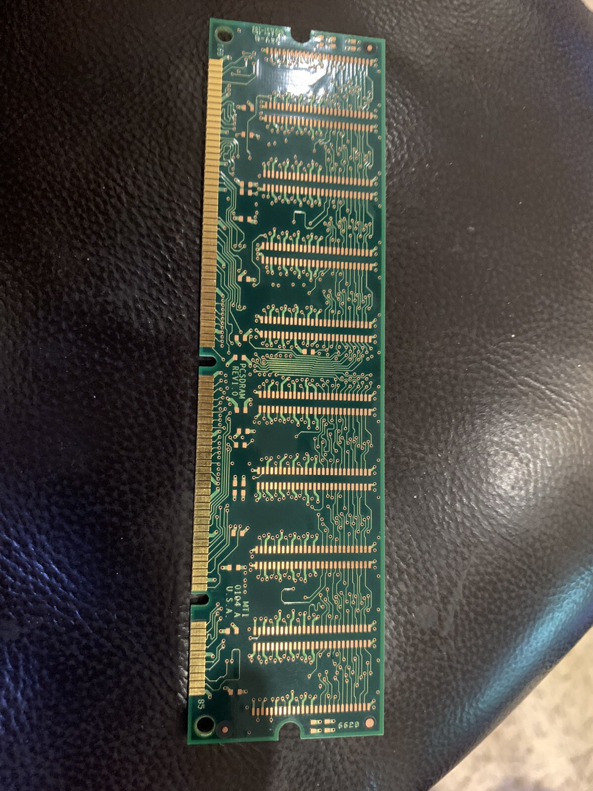 HYS64T64000HU-5-A Unbuffered CL3 240-Pin DIMM Single Rank Memory Module 512mb