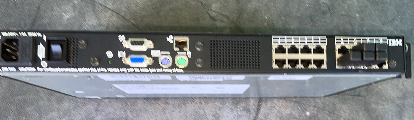 T174016 IBM RCM 32P1651 16-Port KVM Over IP Console Switch 1735-R16