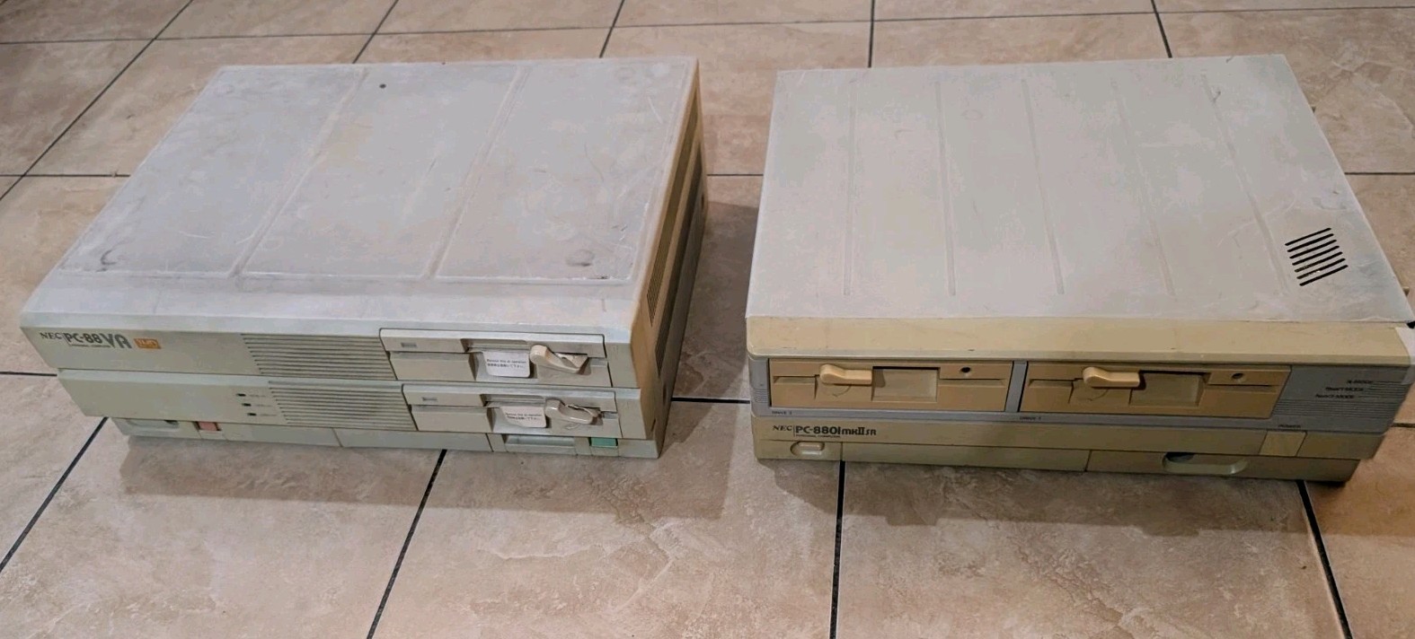 NEC PC-8801 mkIISR & PC-88VA Lot - Power on, no display