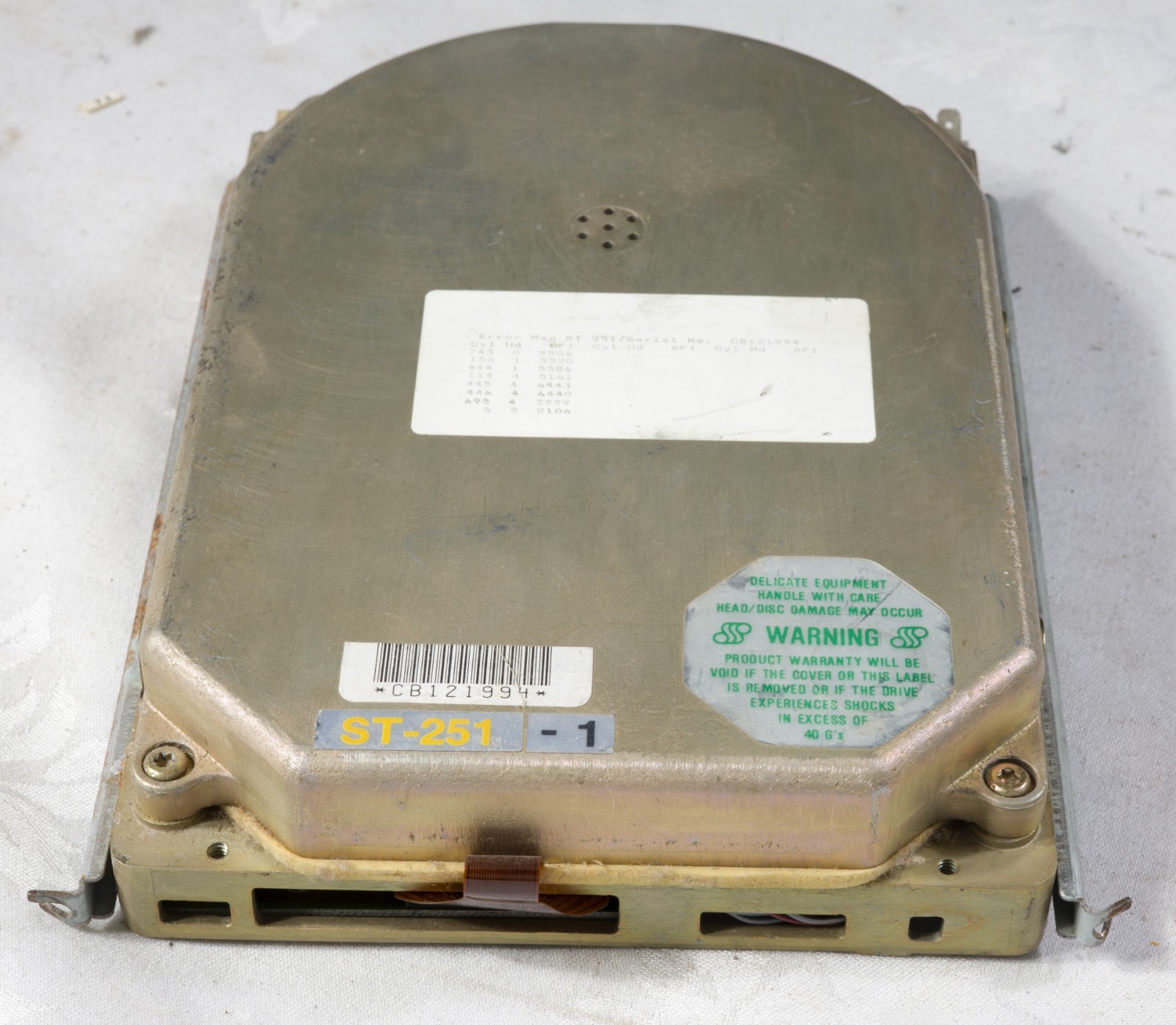 Vintage Seagate ST-251 40MB half height MFM hard drive parts or repair 9707