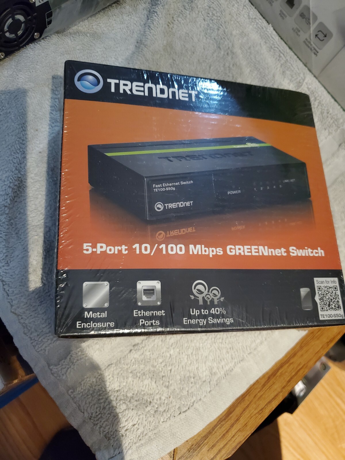 New TRENDnet TE100-S50G 5-Port 10/100 Mbps GREENnet Switch New in Sealed Box