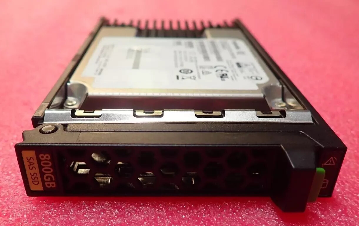 Fujitsu 800GB SAS 12Gb/s WI 2.5" SFF MLC Solid State Drive SSD S26361-F5608-L800