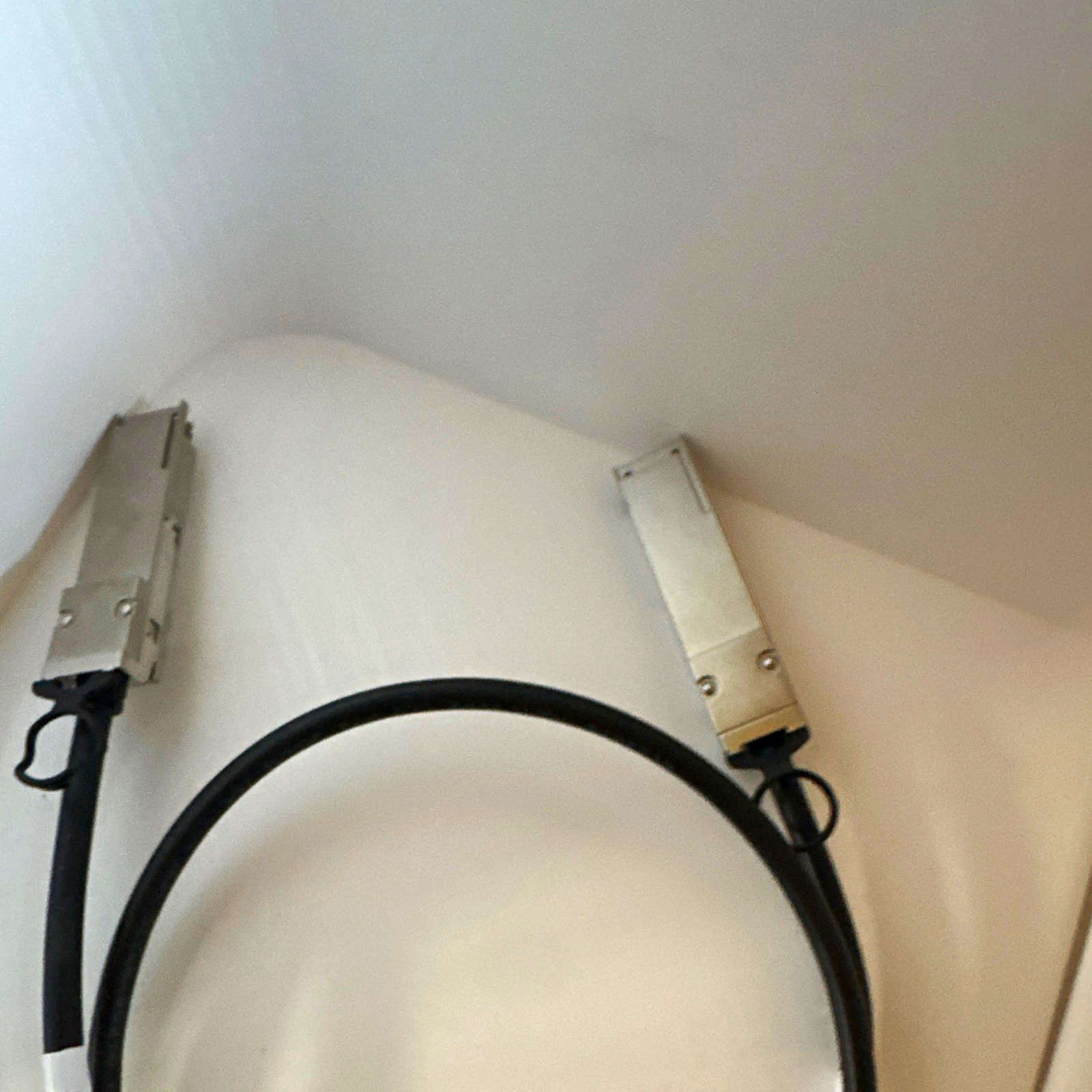 Dell 5NP8R DAC-QSFP-40G-1.0M 40GbE QSFP+ DAC Stacking Cable 1M