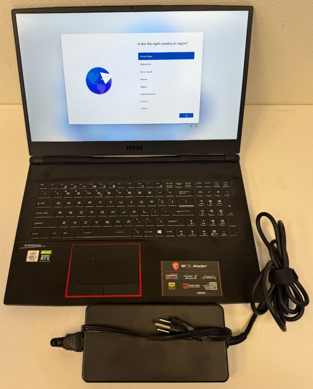 MSI GE75 Raider 10SF (MS-17E9) i7-10750H 16GB NVMe RTX 2070 512GB SSD W11