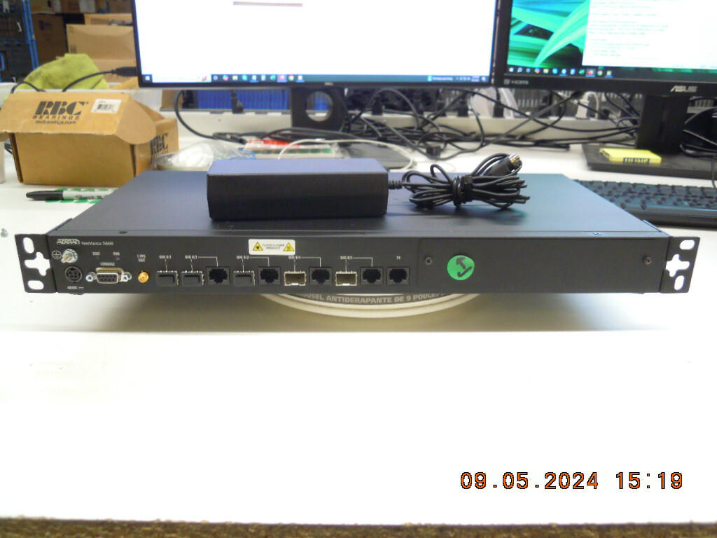 Adtran NetVanta 5660 Gigabit Access Router P/N: 17005660F1 * 47005660F5CTL w/ AC