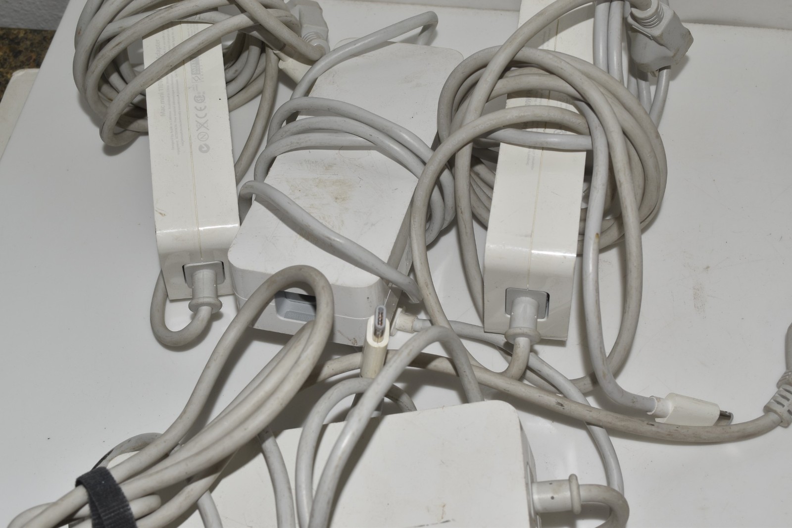 ^^ Apple A1188 OEM Mac Mini 110W AC Power Adapter- OEM GENUINE LOT OF 4 (JPV11)