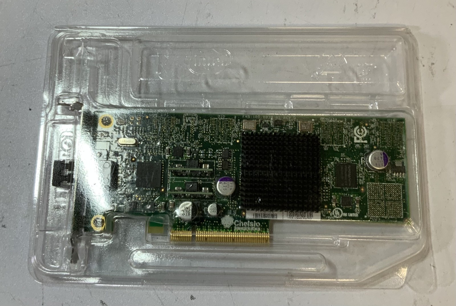 Chelsio S310E-SR 10GbE Single-Port Network Adapter Card (110-1062-20 DO) "Q7C"