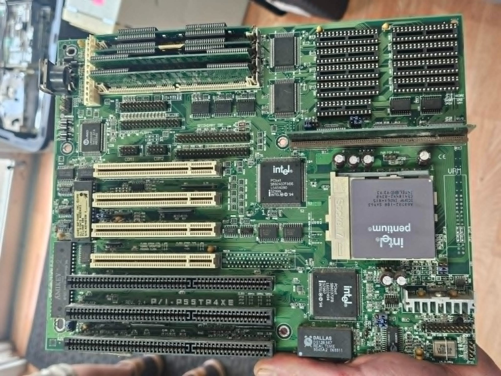 Retro Gaming Vintage ASUS P/I-P55TP4XE Socket 7 Motherboard 3x ISA 4x PCI Clean