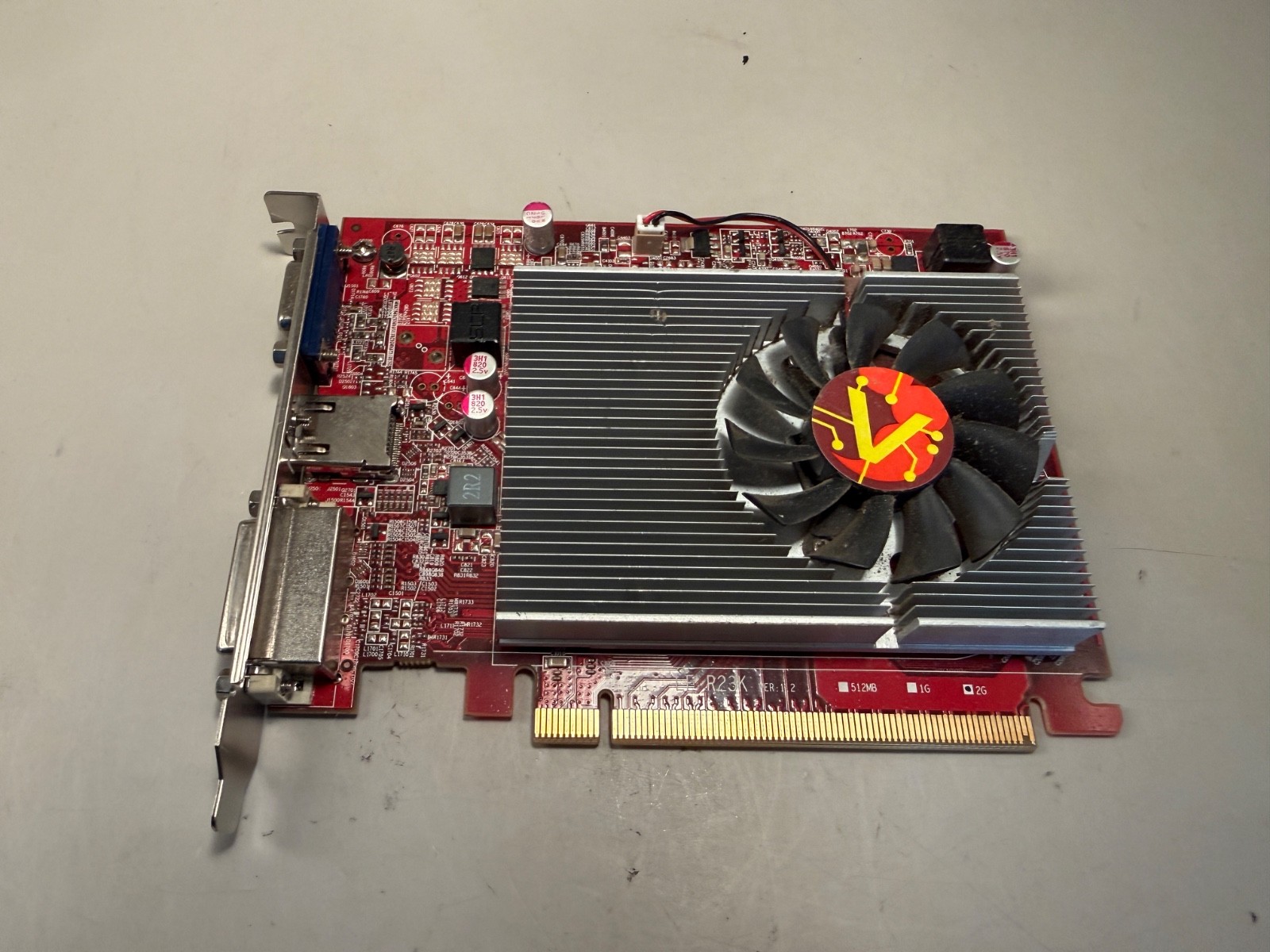 VisionTek AMD Radeon R7 240 (900648) DDR3 SDRAM Graphic Card
