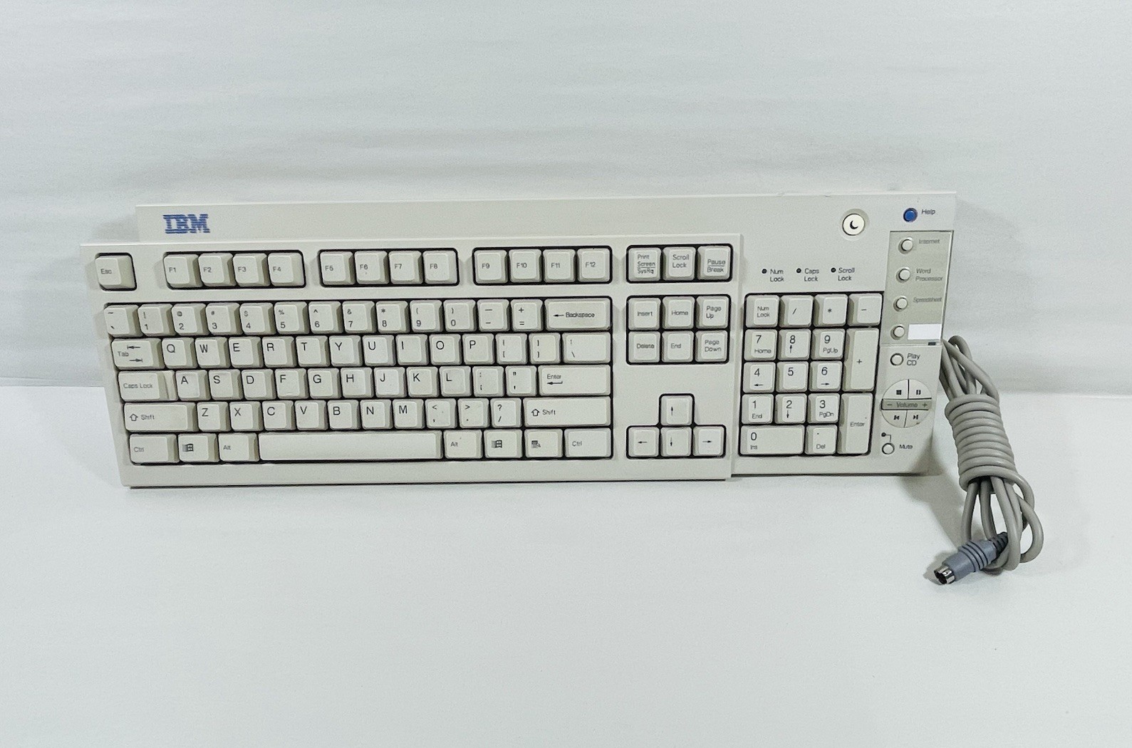 Vintage Keyboard IBM Computer Model KB-7993 *