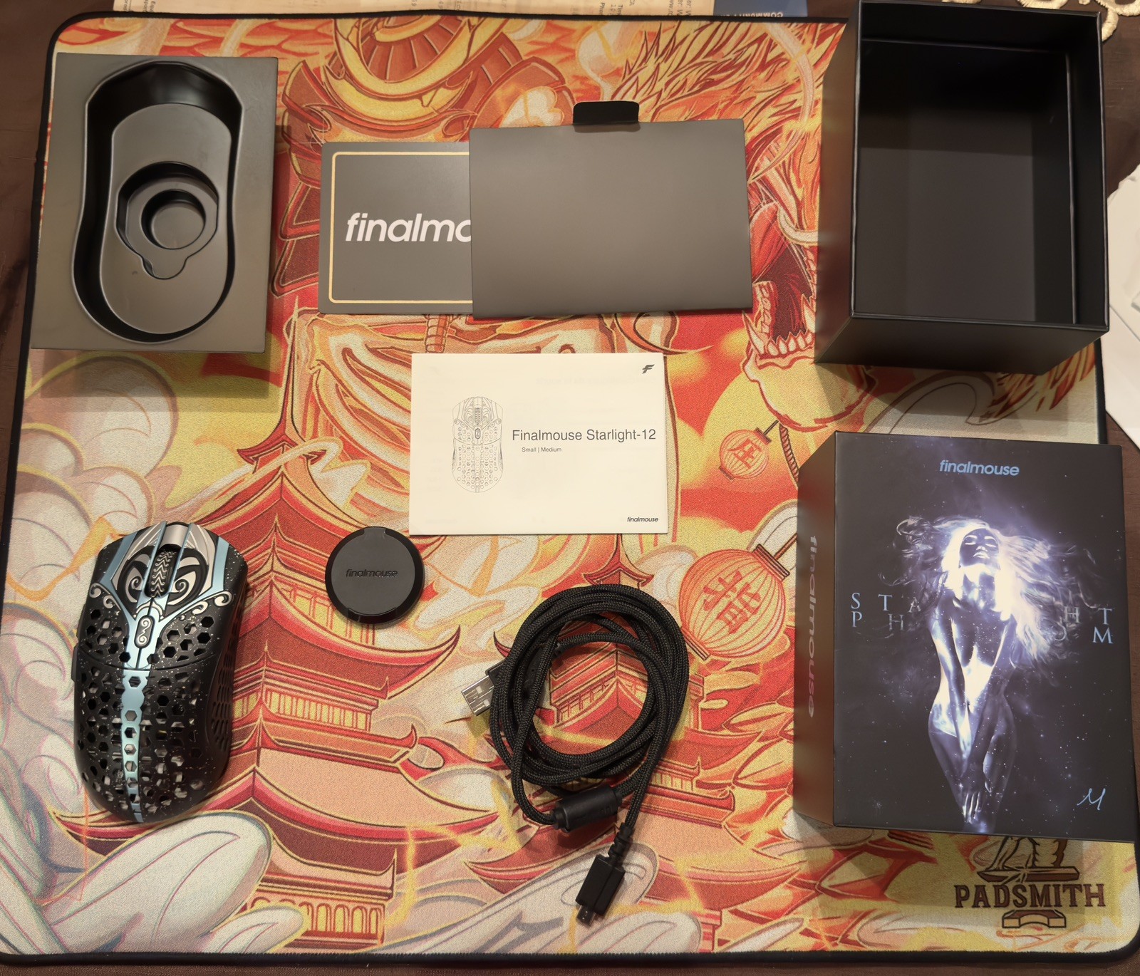 Finalmouse STARLIGHT-12 Phantom Wireless Gaming Mouse Medium