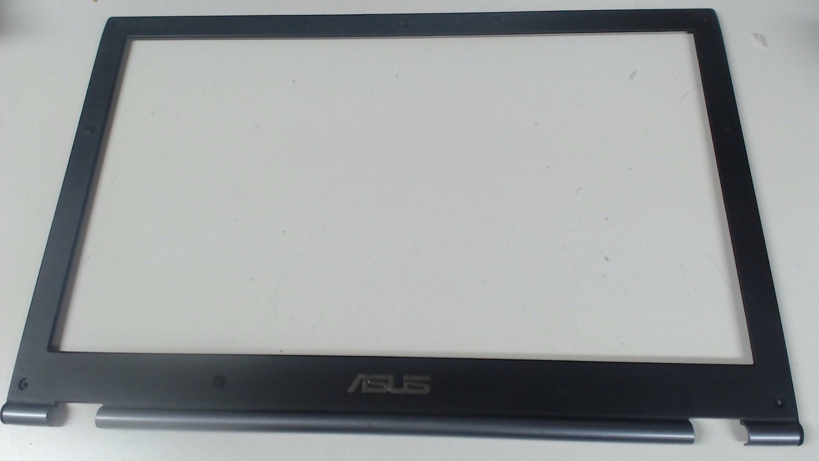 13N0-LEA0301 13GN6K1AP020-1 GENUINE ASUS LCD DISPLAY BEZEL U56E SERIES 