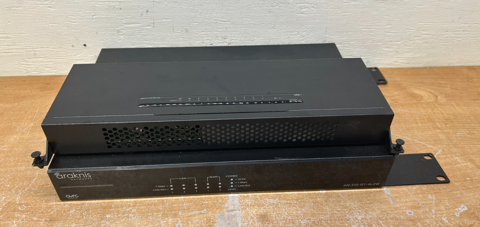 Araknis AN-310-RT-4L2W Router + AN-210-SW-C-8-PoE Switch Rackmount Lot