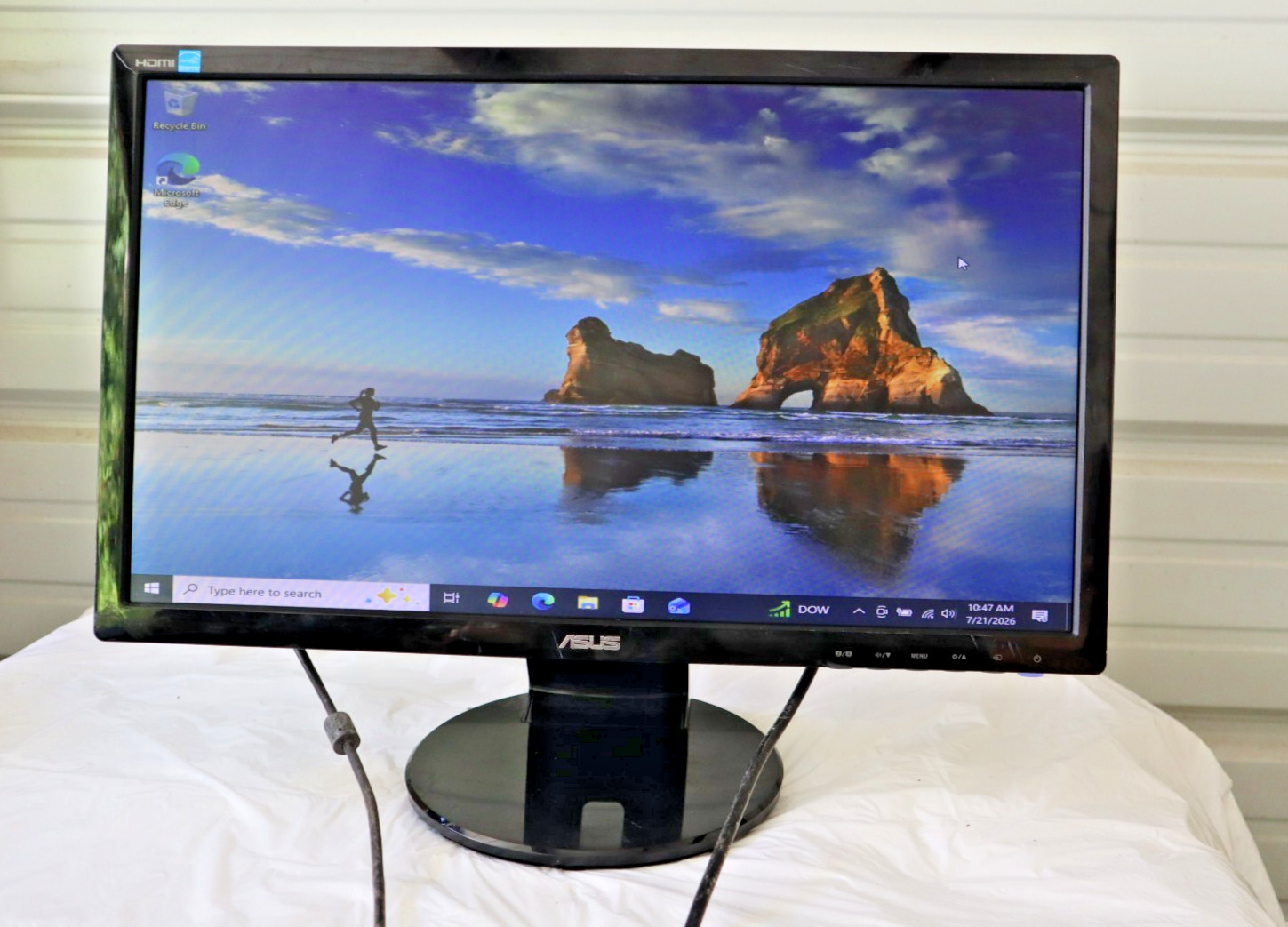ASUS VE228H 21.5" FHD LED Backlight Monitor w/Stand-VAG-DVI-HDMI-Speaker Inputs